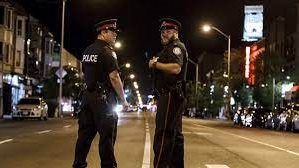 الشرطة الكندية: مصرع 9 على الأقل في إطلاق نار استهدف مدرسة ثانوية الشرطة الكندية: مصرع 9 على الأقل في إطلاق نار استهدف مدرسة ثانوية