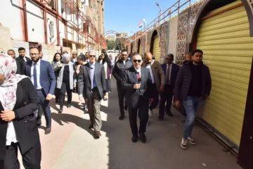 محافظ أسيوط ووفد الاتحاد الأوروبي يتفقدون مركز خان الخليلي للحرف التراثية بمركز الفتح محافظ أسيوط ووفد الاتحاد الأوروبي يتفقدون مركز خان الخليلي للحرف التراثية بمركز الفتح