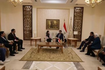 وزير الثقافة يلتقي ممثلة اليونيسف في مصر لبحث إقامة أول معرض كتاب للطفل وإطلاق مبادرة لمواجهة العنف الإلكتروني