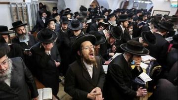 أزمة الحريديم إغلاق طرق رئيسية في إسرائيل احتجاجا على اعتقال الفارين من الخدمة العسكرية