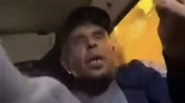 اضربيني بالجزمة.. فيديو تحرش رجل كبير بفتاة بالميكروباص يتصدر التريند