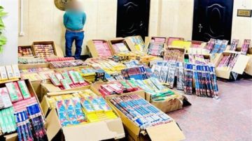 ضبط المخالفين وفرض عقوبات صارمة.. حملات منع الألعاب النارية مستمرة مع اقتراب رمضان ضبط المخالفين وفرض عقوبات صارمة.. حملات منع الألعاب النارية مستمرة مع اقتراب رمضان