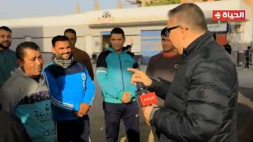 عمرو الليثي يفرح قلوب العاملين بمحطة وقود ويمنحهم جوائز مالية في أجمل ناس 