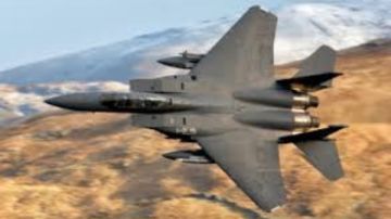 التهديدات مستمرة.. الجيش الأمريكي ينقل 150 طائرة لأوروبا والشرق الأوسط التهديدات مستمرة.. الجيش الأمريكي ينقل 150 طائرة لأوروبا والشرق الأوسط