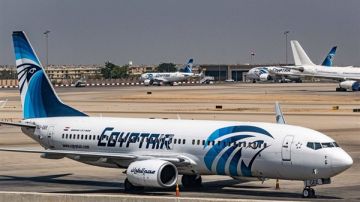 بسبب الأحداث الإقليمية.. مصر للطيران تعلن تعديل مواعيد بعض رحلات السعودية بسبب الأحداث الإقليمية.. مصر للطيران تعلن تعديل مواعيد بعض رحلات السعودية