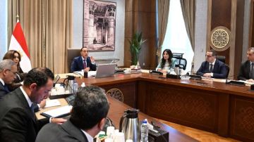رئيس الوزراء يتابع ملفات التصالح في مخالفات البناء والأحوزة العمرانية والمخططات الاستراتيجية رئيس الوزراء يتابع ملفات التصالح في مخالفات البناء والأحوزة العمرانية والمخططات الاستراتيجية