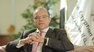 محمد فريد صالح وزير الاستثمار.. مسيرة قيادية حافلة في تنظيم الأسواق المالية وتطوير الاستثمار محمد فريد صالح وزير الاستثمار.. مسيرة قيادية حافلة في تنظيم الأسواق المالية وتطوير الاستثمار