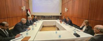 وزير الزراعة المصري يبحث آليات تحويل التعاونيات الزراعية إلى كيانات اقتصادية وزير الزراعة المصري يبحث آليات تحويل التعاونيات الزراعية إلى كيانات اقتصادية