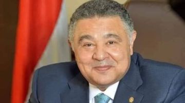 استجابة لشكاوى المواطنين.. محافظ البحر الأحمر يوجه بتركيب مطبات مؤقتة بشارع الحجاز استجابة لشكاوى المواطنين.. محافظ البحر الأحمر يوجه بتركيب مطبات مؤقتة بشارع الحجاز