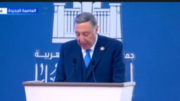 رئيس المحكمة الدستورية: الإعلام يلعب دورا حيويا في مخاطبة الرأي العام ونشر المعلومات