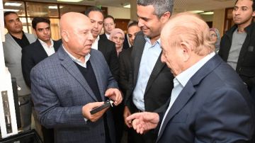 كامل الوزير : إجراءات حاسمة ضد أي مصنع عشوائي يضر بسمعة المنتج المصري كامل الوزير : إجراءات حاسمة ضد أي مصنع عشوائي يضر بسمعة المنتج المصري