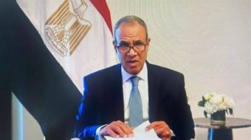 الخارجية تتابع أوضاع المصريين في المنطقة.. وتؤكد رفع درجة الاستعداد بالبعثات الدبلوماسية