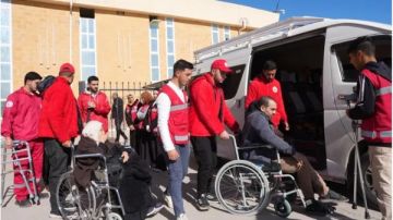 معبر رفح يستقبل دفعة جديدة من الفلسطينيين العائدين إلى قطاع غزة