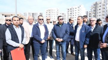 وزير الإسكان يتفقد الشاليهات والفيلات والعمارات بكومباند مزارين بالعلمين الجديدة