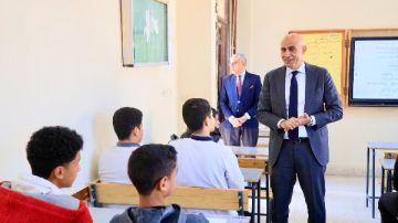 وزير التعليم يبدأ الترم الثاني بجولة مفاجئة بمدارس البحيرة