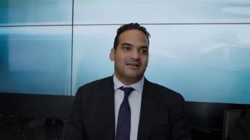 أحد ضحايا مستريح السيارات: دفعت 3 ملايين جنيه للمتهم لاستيراد سيارة ثم فر هاربا أحد ضحايا مستريح السيارات: دفعت 3 ملايين جنيه للمتهم لاستيراد سيارة ثم فر هاربا