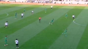 أهلي جدة يتقدم على الشباب برباعية بالشوط الأول في دوري روشن