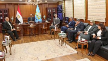 تفاصيل أول لقاء بين محافظ كفر الشيخ وأعضاء مجلسي النواب والشيوخ صور تفاصيل أول لقاء بين محافظ كفر الشيخ وأعضاء مجلسي النواب والشيوخ صور