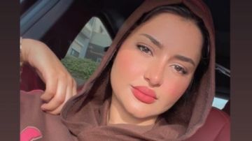 بملابس محتشمة زوجة زيزو تخطف القلوب بجمالها وأناقتها