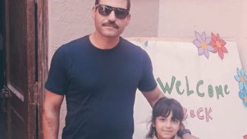 مشبعتش منكم في الدنيا .. أب ينعى أبناءه الثلاثة بعد مصرعهم فى حريق بالقاهرة شاهد