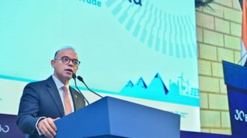 وزير الاستثمار: إلزام المؤسسات الكبيرة بقياس بصمتها الكربونية وتعويض نحو 20 سنويا