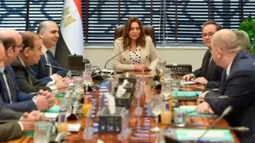 وزيرة التنمية والبيئة تترأس الاجتماع الأول لمجلس أمناء مؤسسة الطاقة الحيوية للتنمية المستدامة وزيرة التنمية والبيئة تترأس الاجتماع الأول لمجلس أمناء مؤسسة الطاقة الحيوية للتنمية المستدامة