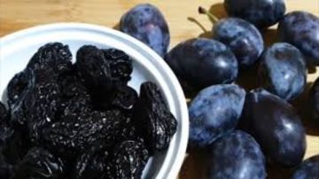 قبل رمضان.. ماذا يحدث لجسمك عند تناول القراصيا البرقوق المجفف ؟