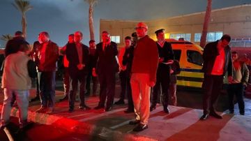 محافظ الجيزة يتابع ميدانيا عمليات إطفاء حريق مصنع أخشاب بـ أكتوبر صور