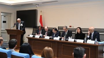 اتصالات النواب تعرض محتوى مرئي بشأن مخاطر لعبة روبلوكس على الأطفال اتصالات النواب تعرض محتوى مرئي بشأن مخاطر لعبة روبلوكس على الأطفال