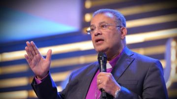 رئيس الطائفة الإنجيلية يهنئ الرئيس السيسي والمصريين بمناسبة حلول شهر رمضان