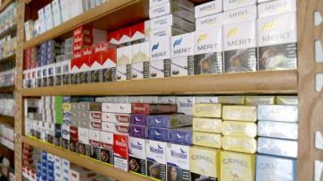 ضبط 11 تاجرا لبيع السجائر بأزيد من ثمنها في الغربية