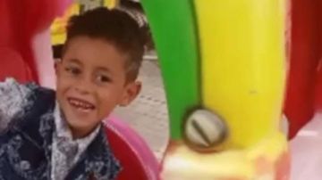 مأساة طفل العلمين .. 12 يوما في عرض البحر بين رواية الأسرة وتساؤلات الإنقاذ بعد رصده متجها نحو مارينا