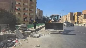 محافظة الجيزة ترفع الكتل الخرسانية وتفتح سلم مشاه مدينة النور بحي الهرم