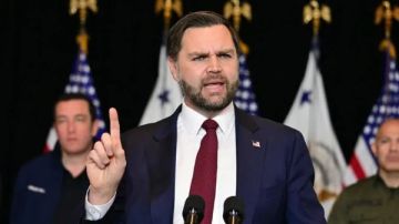 نائب ترامب: مستعدون للعمل مع روسيا والصين لخفض الأسلحة النووية