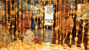 أسعار الذهب مساء اليوم في الإمارات 6-2-2026