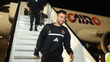 بعثة الأهلى تصل القاهرة بعد التعادل مع يانج أفريكانز صور بعثة الأهلى تصل القاهرة بعد التعادل مع يانج أفريكانز صور