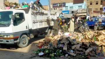 رفع 1020 طن مخلفات خلال أسبوع في إسنا بالأقصر رفع 1020 طن مخلفات خلال أسبوع في إسنا بالأقصر