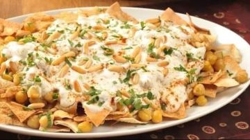 فتة الحمص السورية.. وجبة سحور مثالية للصائمين