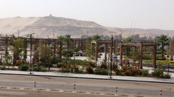 محافظ أسوان يتابع استئناف حركة الملاحة النيلية بنطاق المحافظة بصورة طبيعية