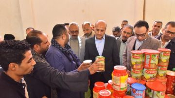 محافظ أسيوط يتفقد معرض أهلا رمضان بأبوتيج ويوجه بدراسة إنشاء منفذ دائم للسلع المخفضة محافظ أسيوط يتفقد معرض أهلا رمضان بأبوتيج ويوجه بدراسة إنشاء منفذ دائم للسلع المخفضة