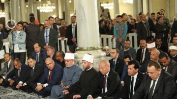 مفتي الجمهورية يشهد احتفال وزارة الأوقاف بليلة النصف من شعبان بمسجد الحسين