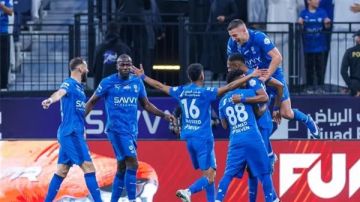 الهلال يحقق فوزا ثمينا على الاتفاق بثنائية ويعزز صدارته للدوري السعودي الهلال يحقق فوزا ثمينا على الاتفاق بثنائية ويعزز صدارته للدوري السعودي