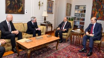 وزير الخارجية: الحكومة لديها اهتمام بالغ بتمكين القطاع الخاص وجذب الاستثمارات الأجنبية