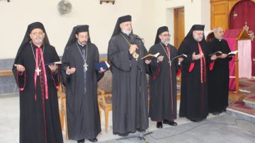 افتتاح ندوة الكهنة والرهبان والراهبات بالكلية الإكليريكية للأقباط الكاثوليك