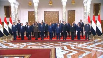 برلماني: التعديل الوزاري بتوجيهات السيسي يعكس إرادة سياسية للتطوير ويستهدف تنمية شاملة برلماني: التعديل الوزاري بتوجيهات السيسي يعكس إرادة سياسية للتطوير ويستهدف تنمية شاملة