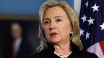 جلسة ساخنة بالكونجرس.. هيلاري كلينتون تهربت من الإجابة عن 12 سؤالا بشأن إبستين جلسة ساخنة بالكونجرس.. هيلاري كلينتون تهربت من الإجابة عن 12 سؤالا بشأن إبستين