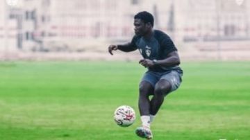 لعنة الزمالك.. كسر في الساق يبعد نجم الدوري الكويتي لنهاية الموسم