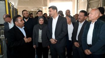 وزير الصناعة ومحافظ القاهرة يتفقدان مصانع الرخام والجرانيت ويؤكدان على تطوير شق الثعبان