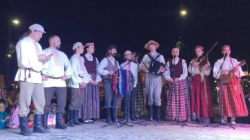 الثقافة تواصل مهرجان أسوان الدولي بعروض لفرق العريش وكازاخستان وبورسعيد ولاتفيا