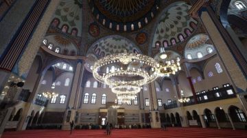 كيفية تحديد بداية الليل ونهايته.. اعرف الطريقة الشرعية